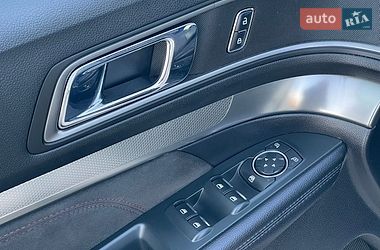 Позашляховик / Кросовер Ford Explorer 2018 в Рівному