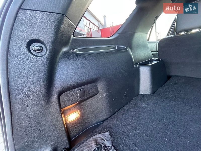Позашляховик / Кросовер Ford Explorer 2018 в Рівному