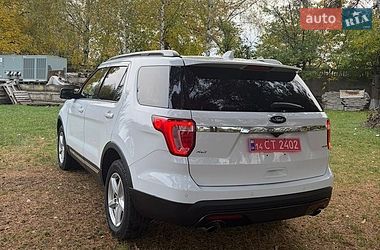 Внедорожник / Кроссовер Ford Explorer 2017 в Черновцах