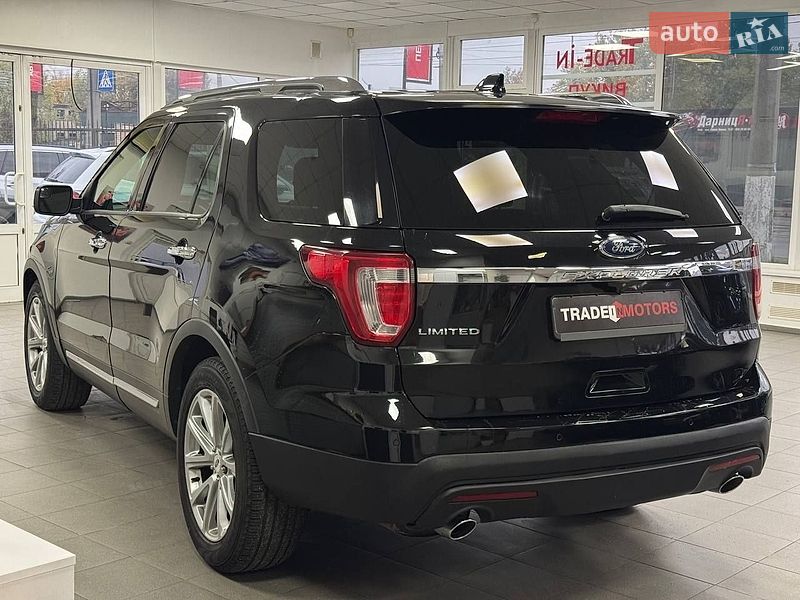 Позашляховик / Кросовер Ford Explorer 2017 в Києві