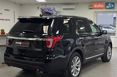 Позашляховик / Кросовер Ford Explorer 2017 в Києві