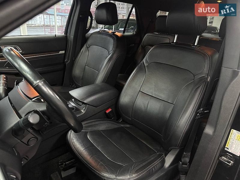 Позашляховик / Кросовер Ford Explorer 2017 в Києві