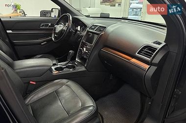Позашляховик / Кросовер Ford Explorer 2017 в Києві