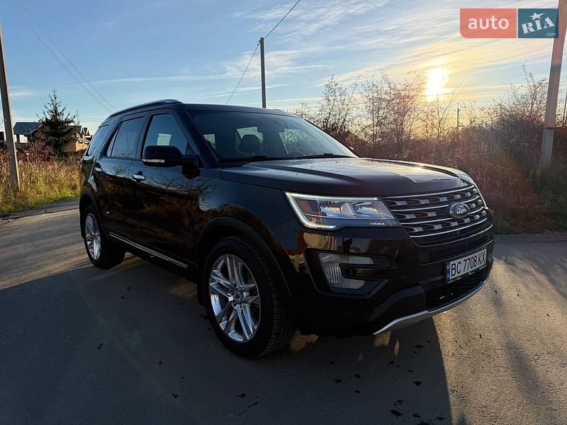 Позашляховик / Кросовер Ford Explorer 2017 в Стрию