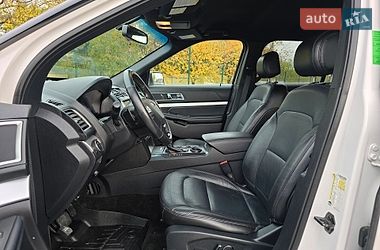 Позашляховик / Кросовер Ford Explorer 2017 в Хмельницькому