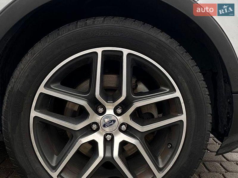 Внедорожник / Кроссовер Ford Explorer 2019 в Львове