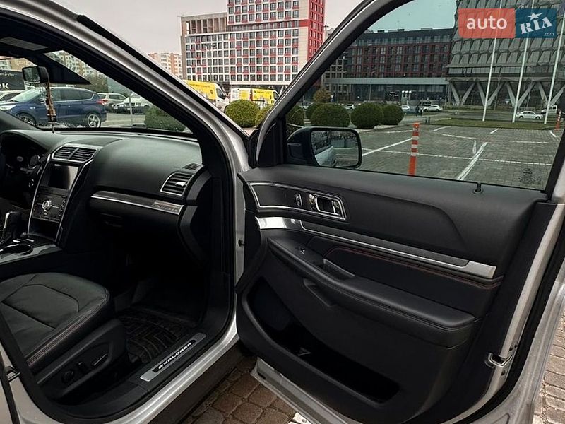 Внедорожник / Кроссовер Ford Explorer 2019 в Львове