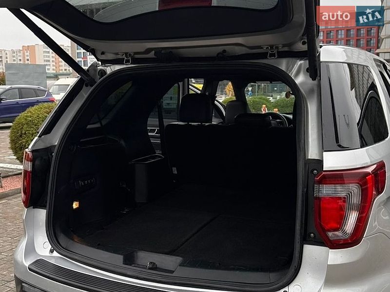 Внедорожник / Кроссовер Ford Explorer 2019 в Львове