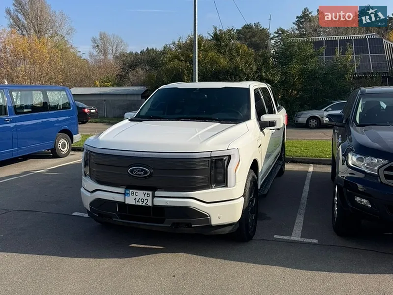 Ford F-150 Lightning 2023 VIN 1FTVW1EL6PWG30190 фото оголошення 14 з 48