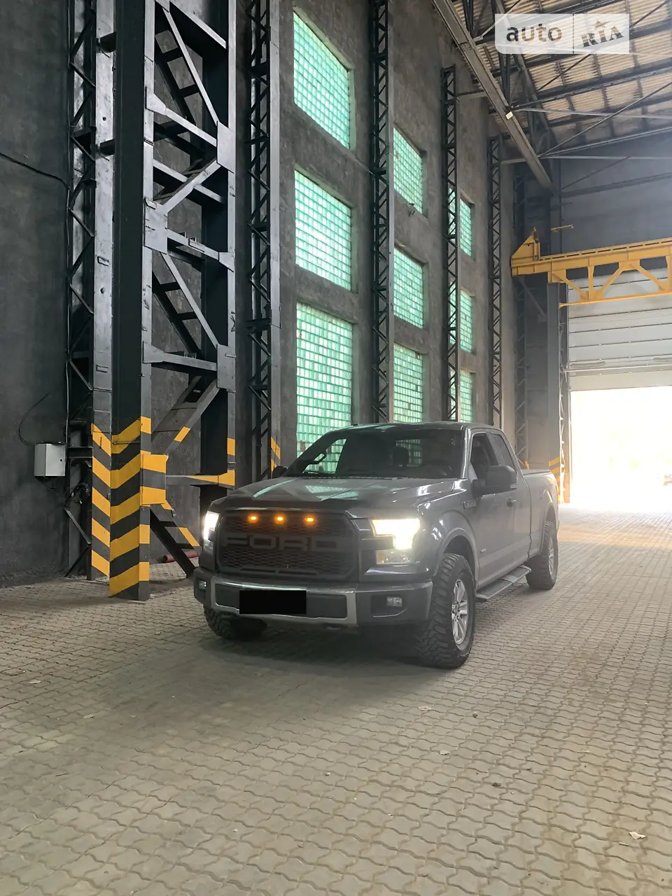 2015 Ford F-150 - мініатюра 19