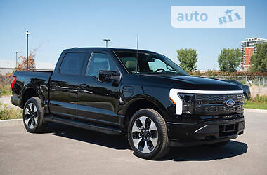 Внедорожник / Кроссовер Ford F-150 2022 в 