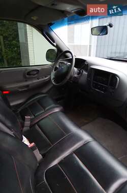 Пикап Ford F-150 2003 в 