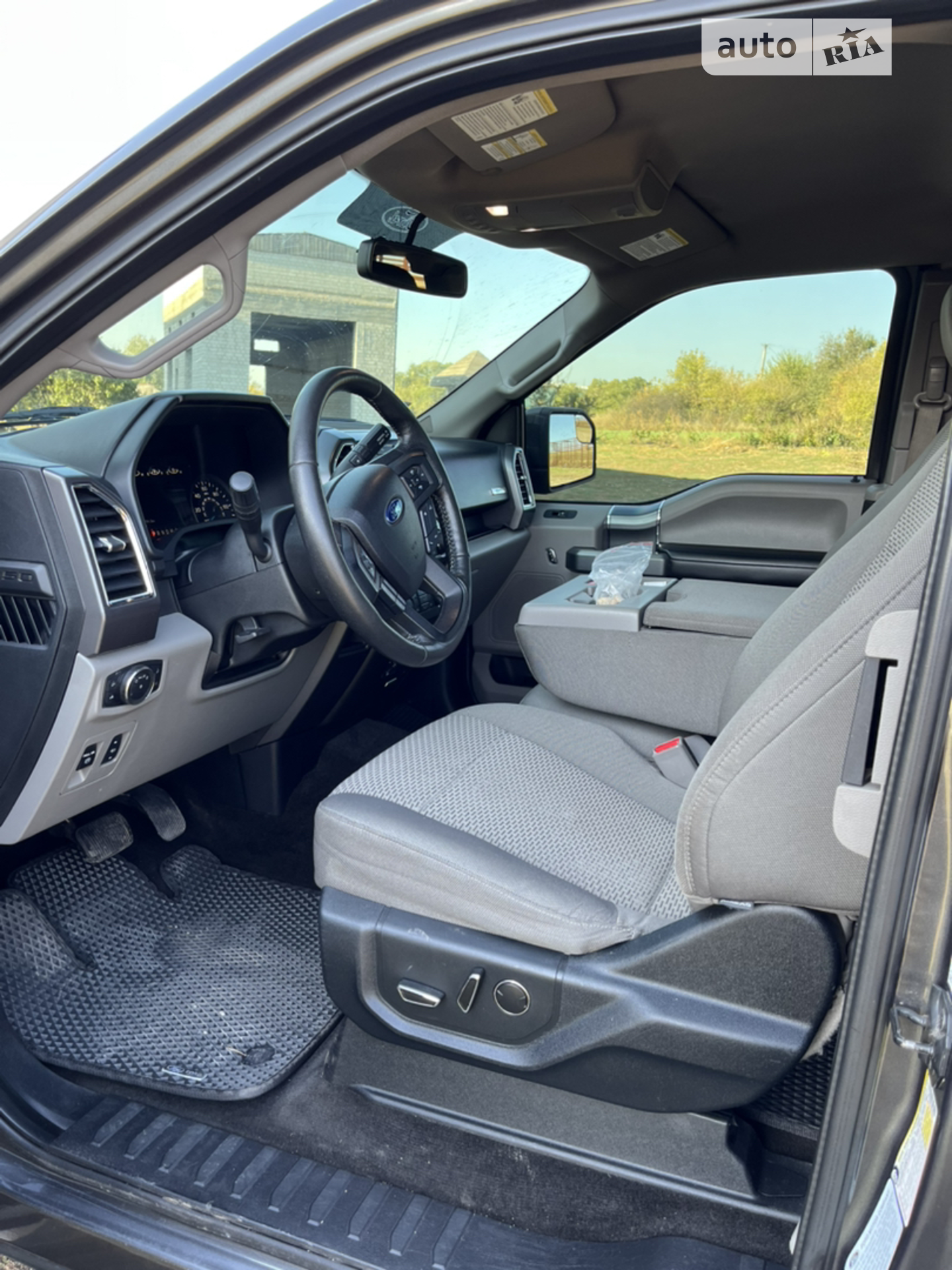 2015 Ford F-150 - мініатюра 4
