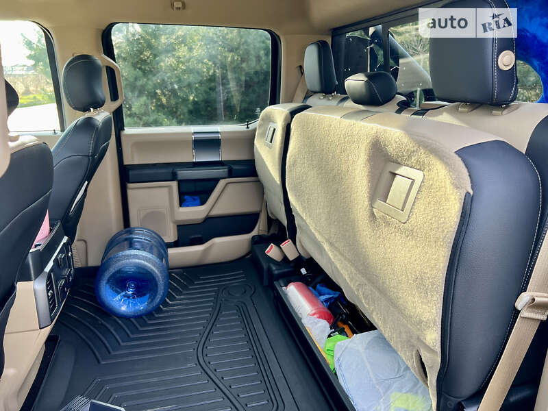 Пикап Ford F-150 2017 в Пустомытах