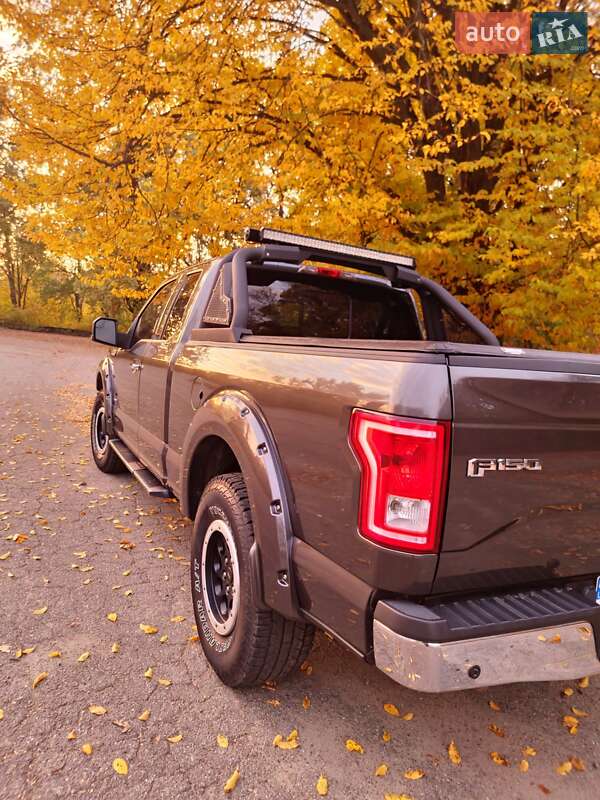 Пикап Ford F-150 2015 в Черкассах