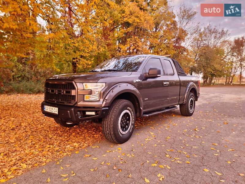 Пикап Ford F-150 2015 в Черкассах
