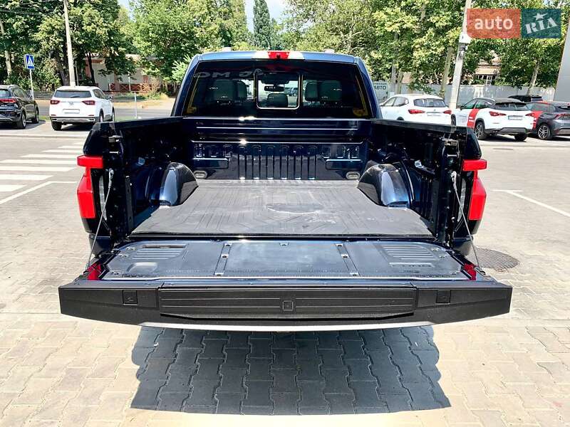 Пикап Ford F-150 2023 в Черноморске