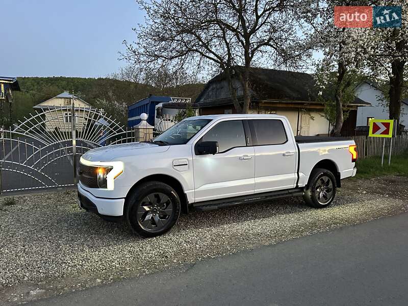 Пикап Ford F-150 2023 в Богородчанах