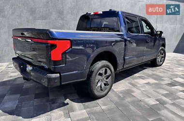 Пикап Ford F-150 2023 в 