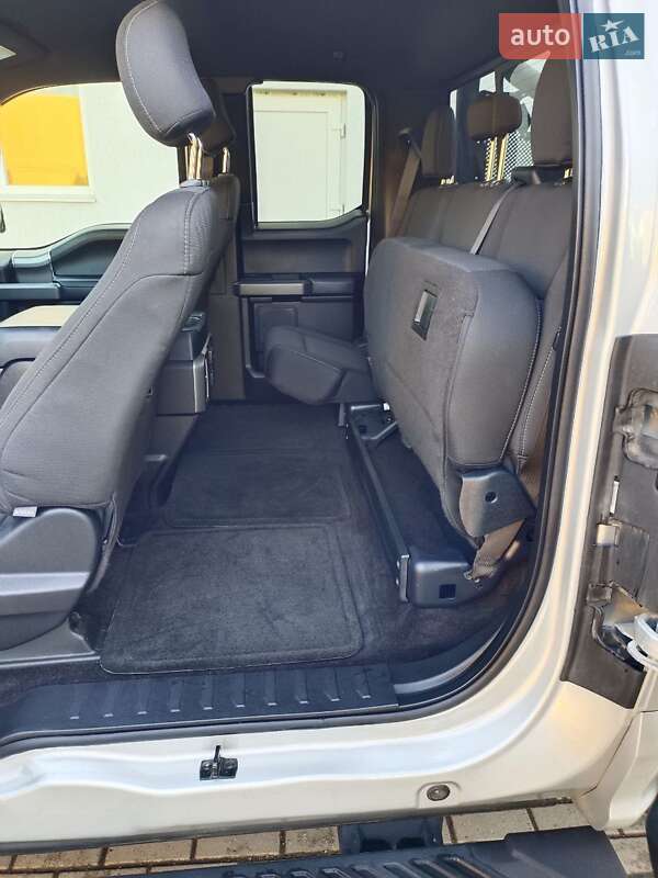 Пікап Ford F-150 2015 в Диканьці