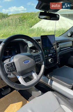 Пикап Ford F-150 2023 в 