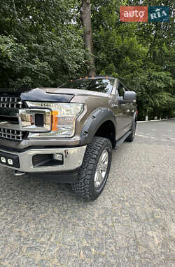 Пикап Ford F-150 2018 в 