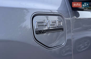 Пікап Ford F-150 2022 в 