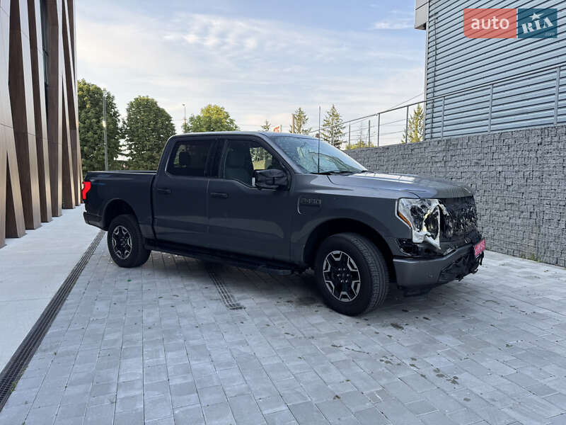 Пикап Ford F-150 2022 в 