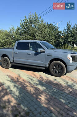 Пикап Ford F-150 2023 в 