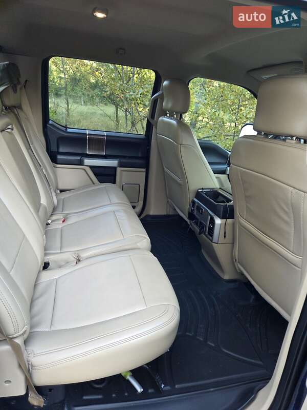 Пикап Ford F-150 2017 в Чернигове