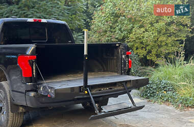 Пикап Ford F-150 2022 в 