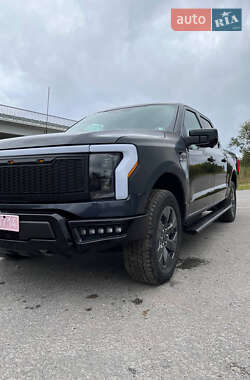 Пикап Ford F-150 2023 в 