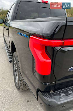Пикап Ford F-150 2023 в 