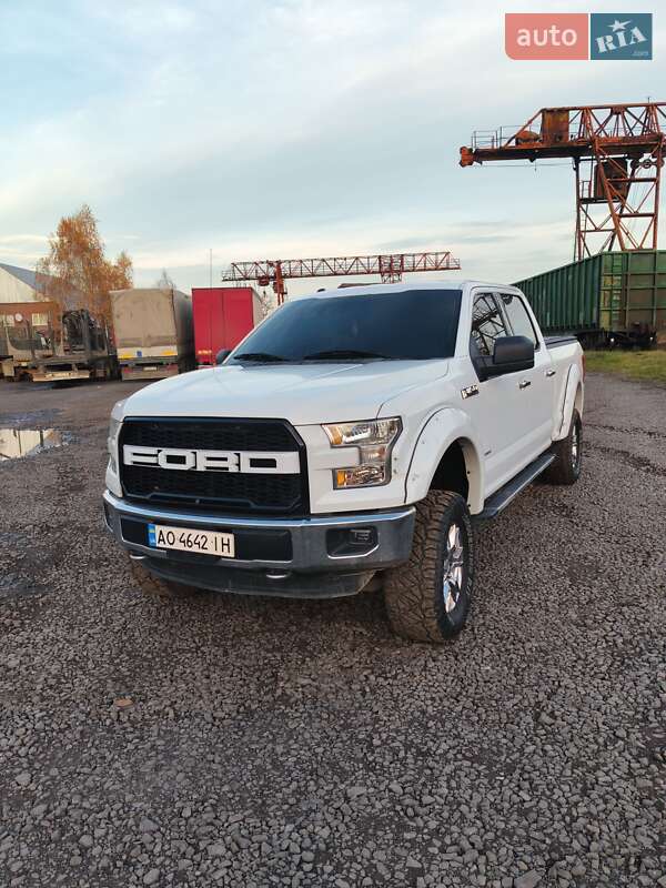 Пикап Ford F-150 2015 в Тячеве