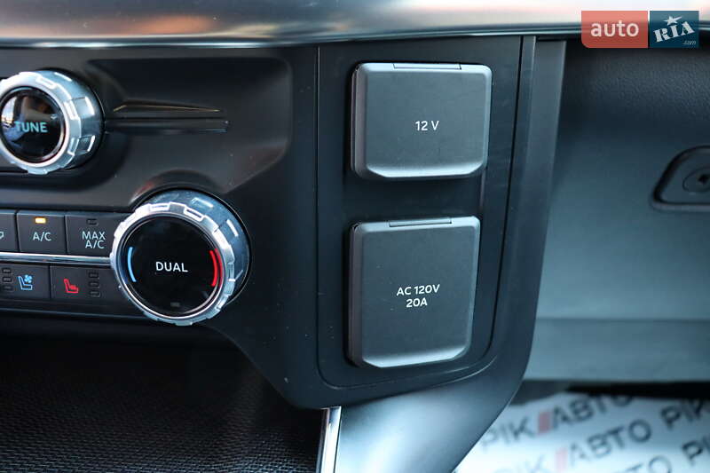 Пикап Ford F-150 2022 в Львове