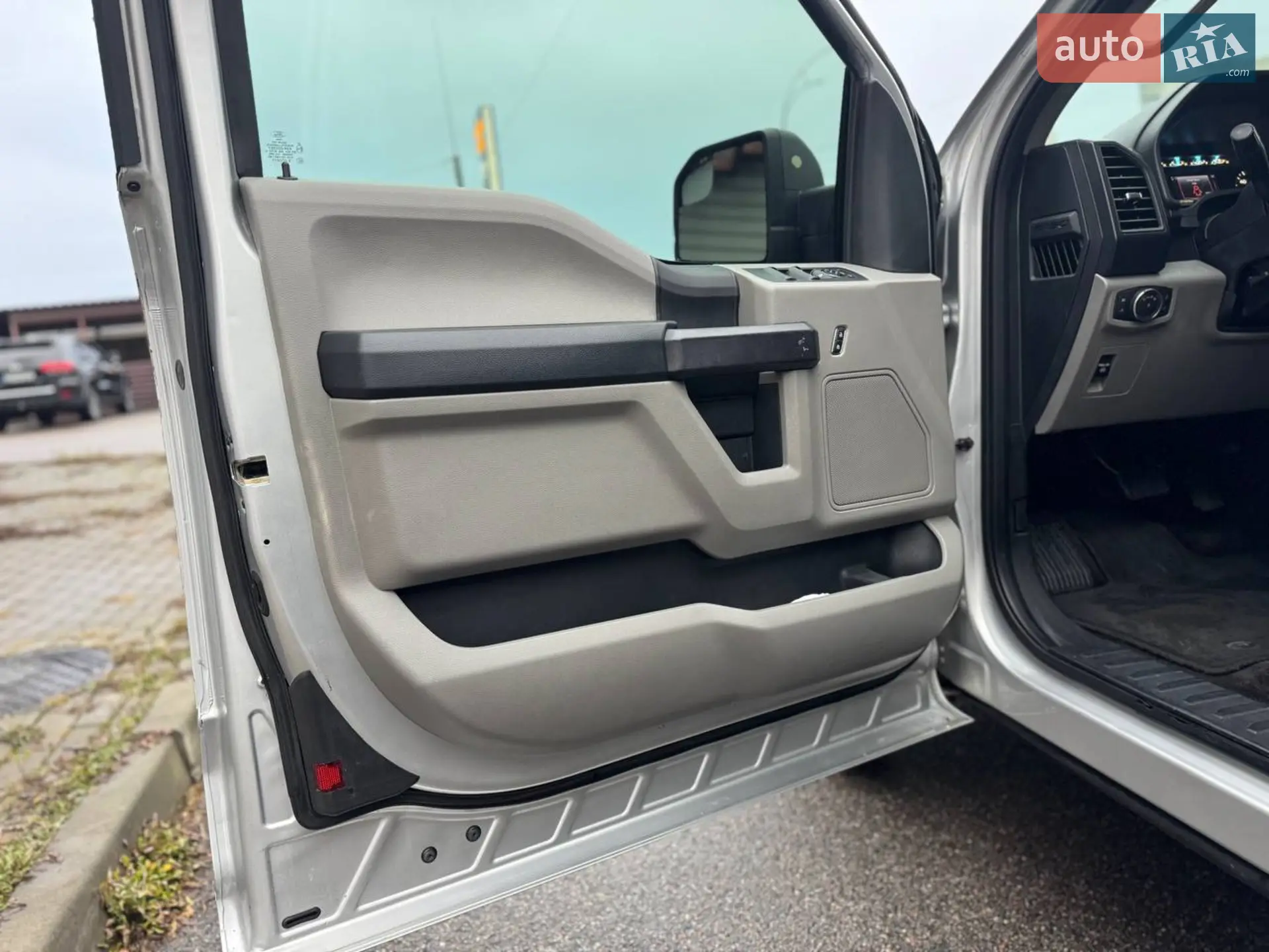 2017 Ford F-150 - мініатюра 44