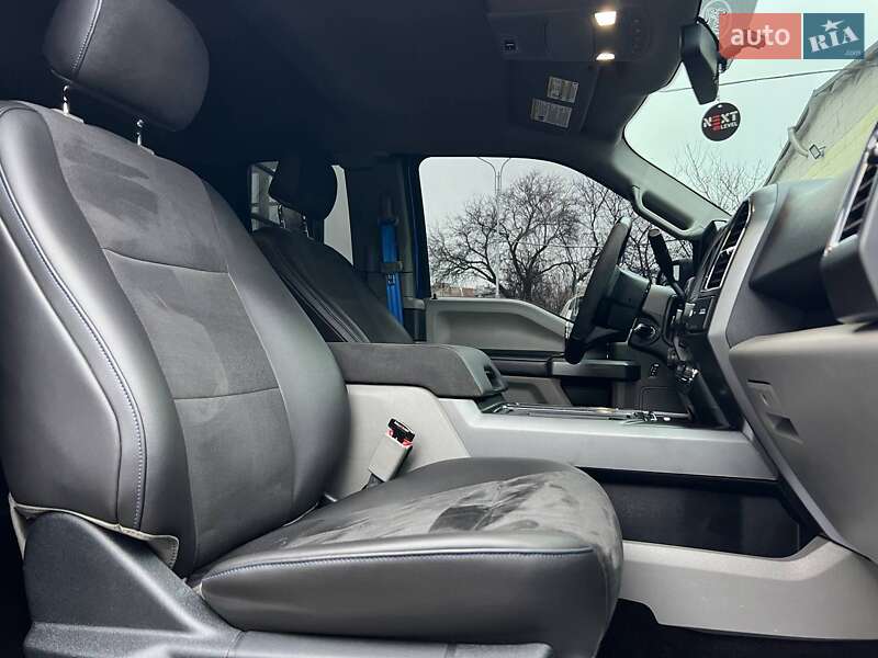 Пикап Ford F-150 2016 в Ивано-Франковске