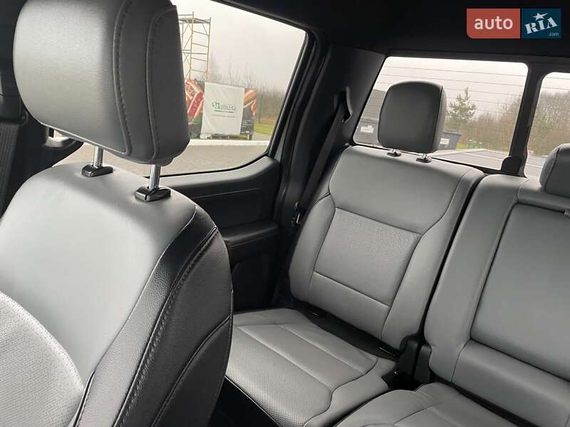 Пикап Ford F-150 2023 в Коростышеве