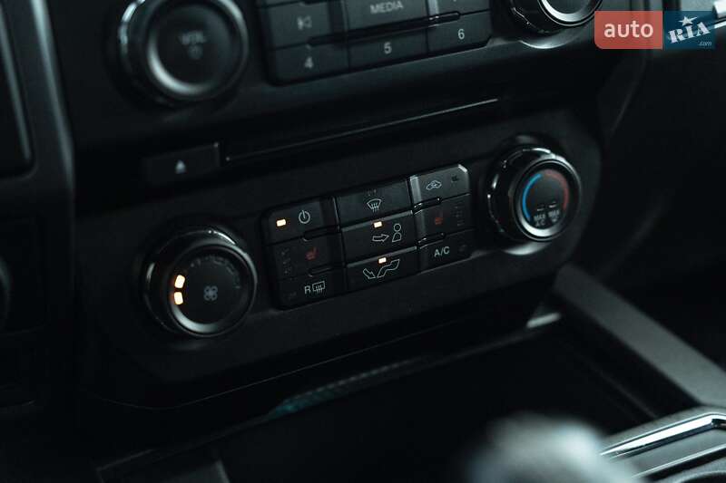 Пикап Ford F-150 2018 в Черновцах