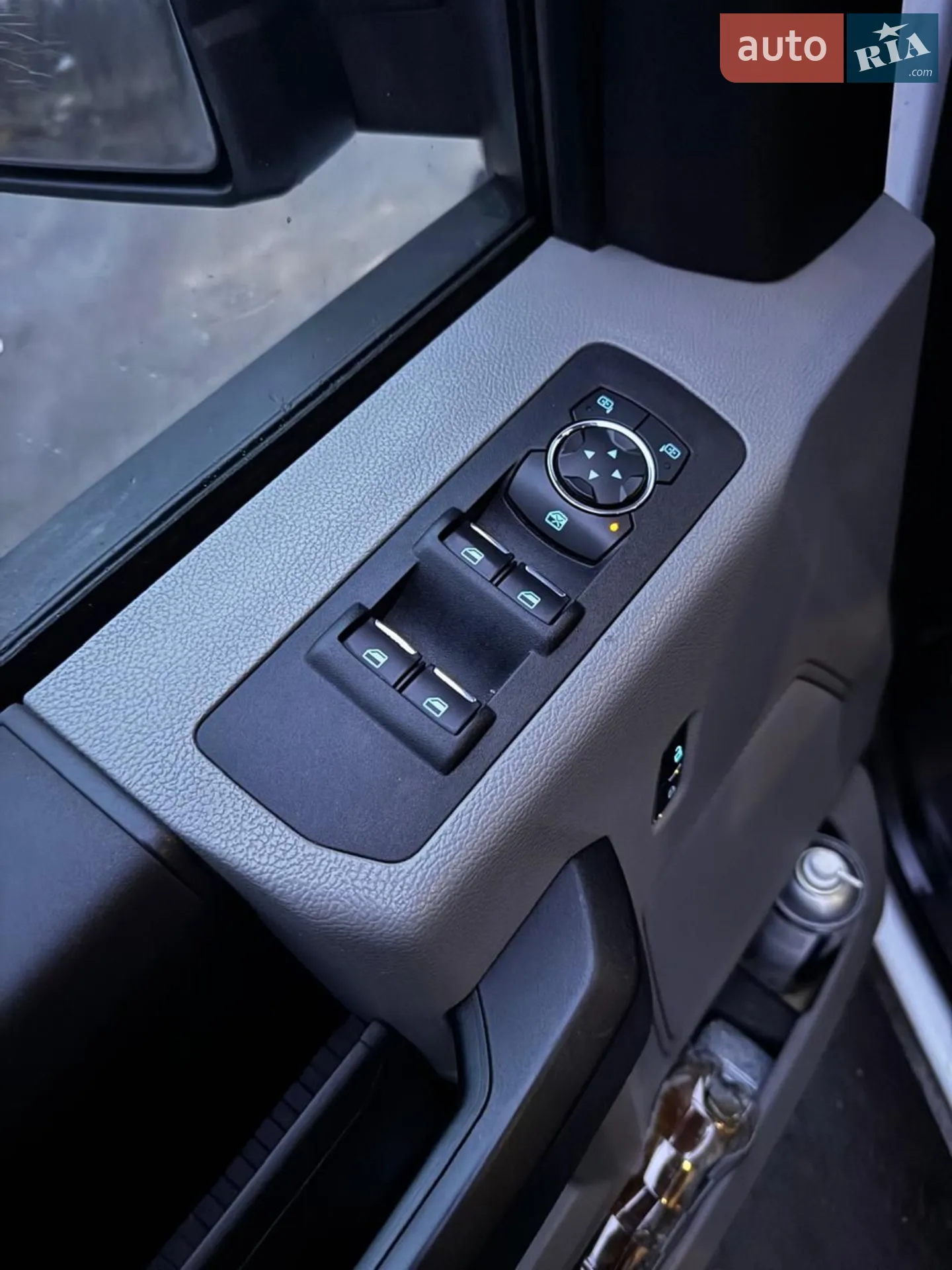 2015 Ford F-150 - мініатюра 14