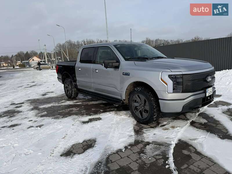 Пікап Ford F-150 2024 в Львові