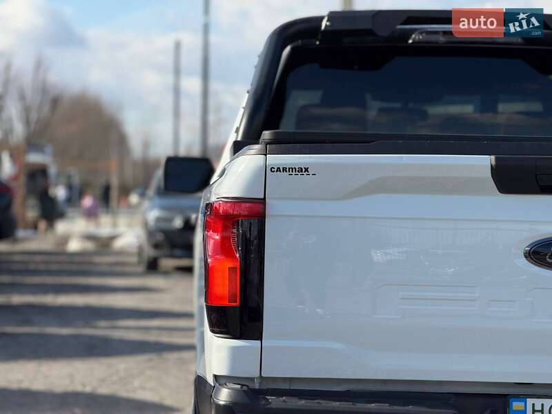 Пикап Ford F-150 2022 в Львове