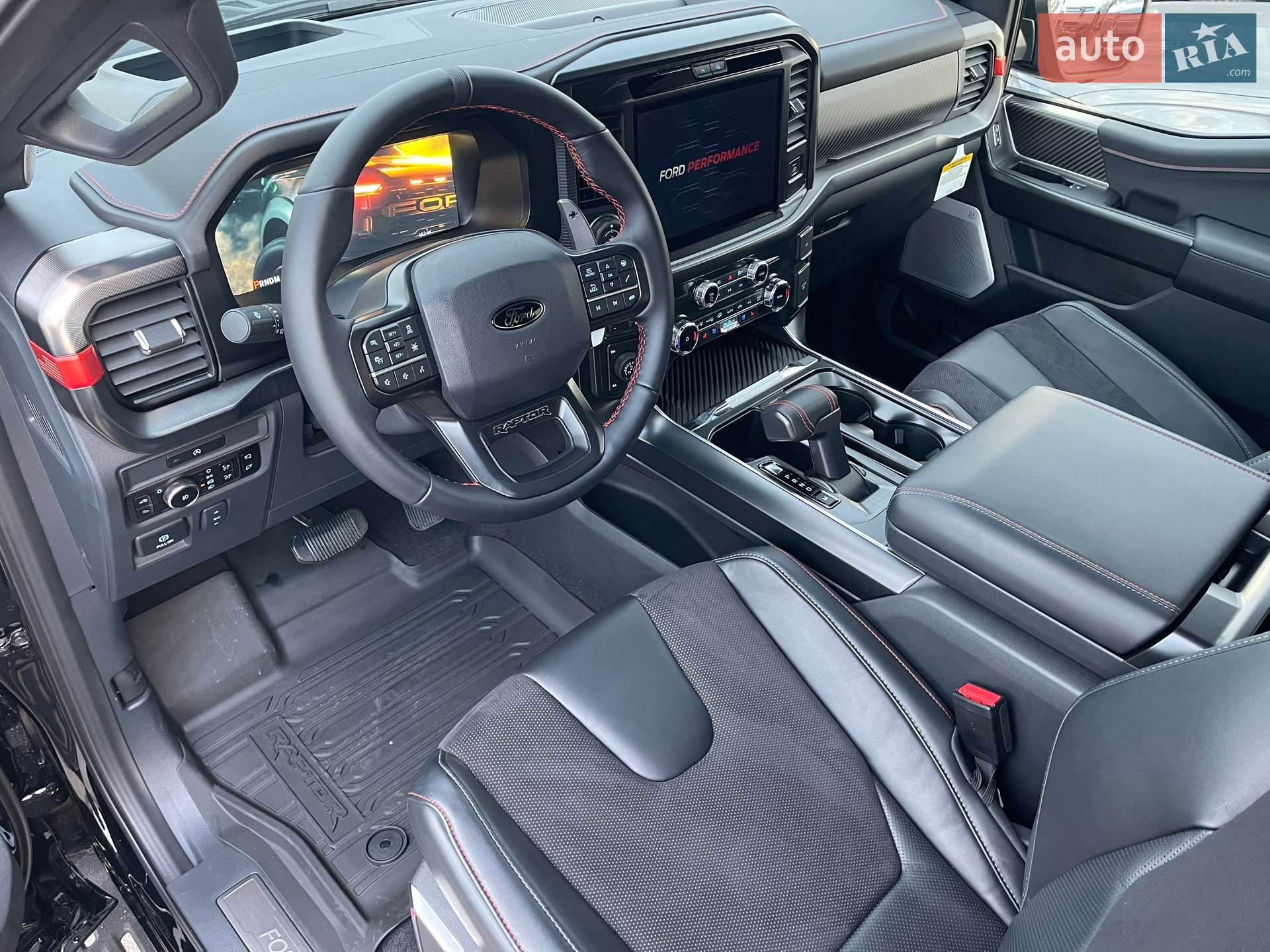 2025 Ford F-150 - мініатюра 10
