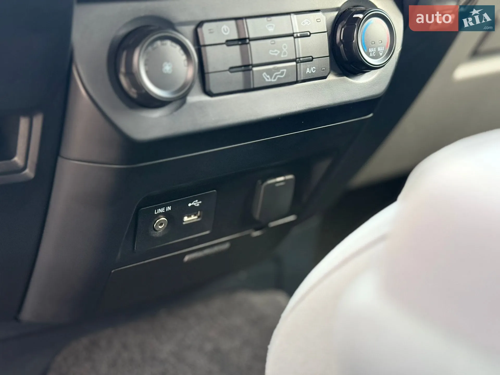 2015 Ford F-150 - мініатюра 59