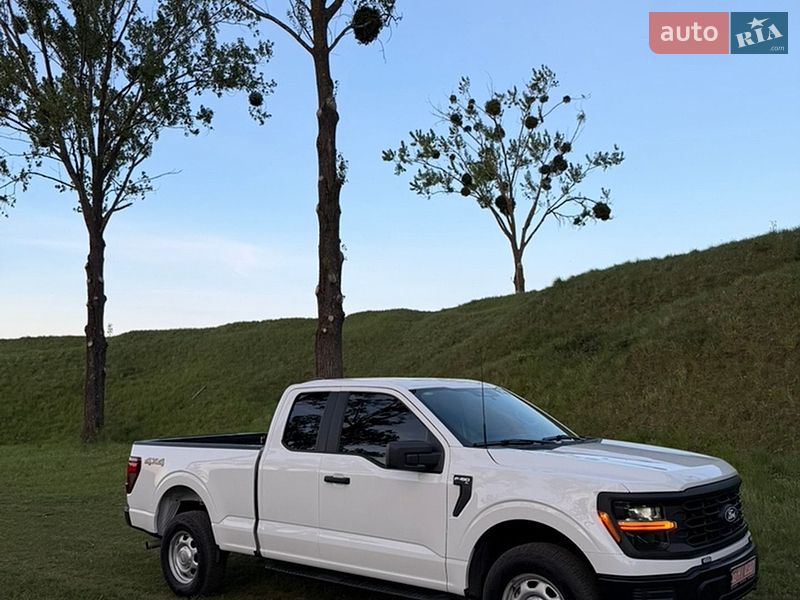 Пикап Ford F-150 2024 в Рованцах