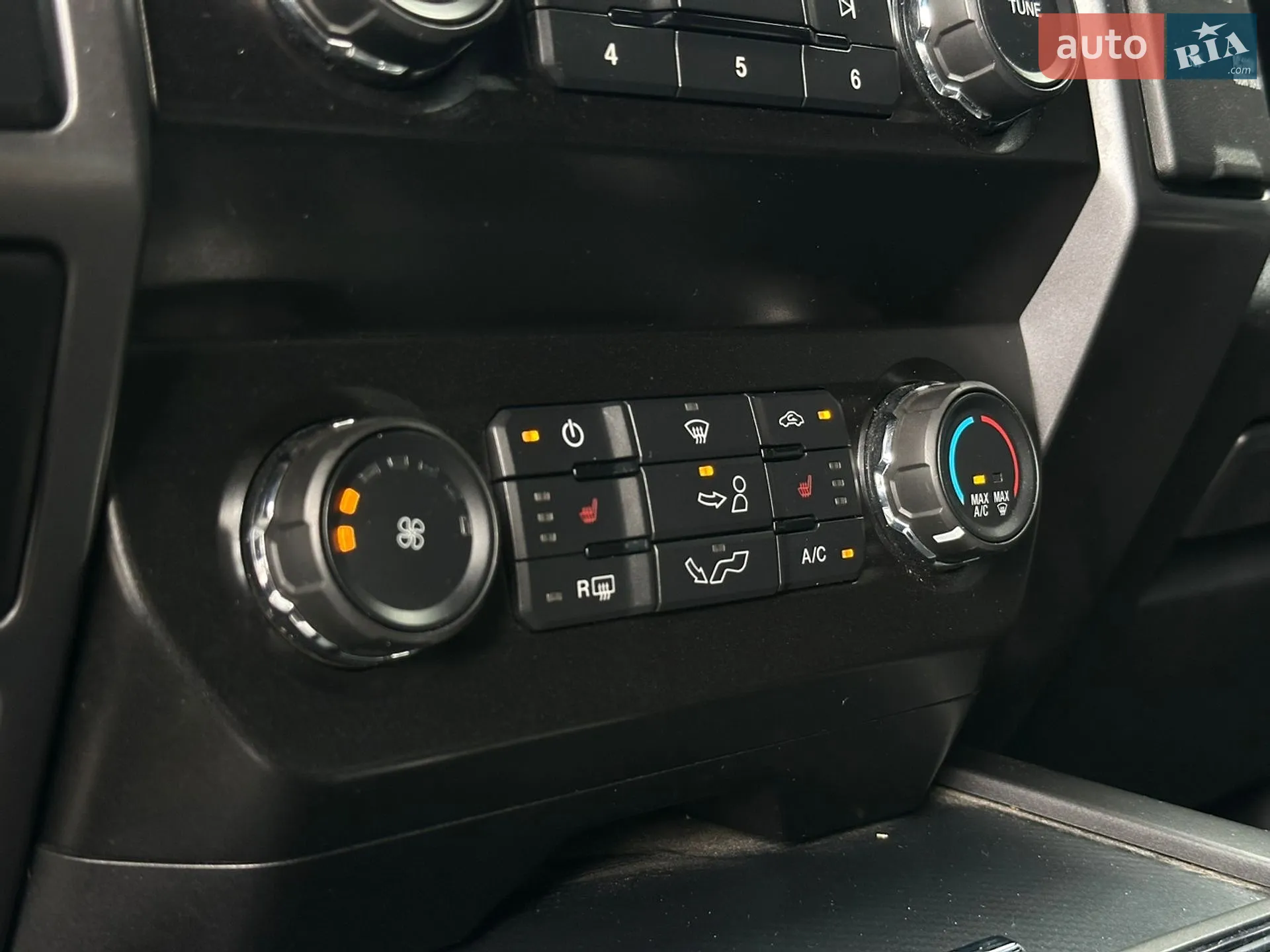 2019 Ford F-150 - мініатюра 33