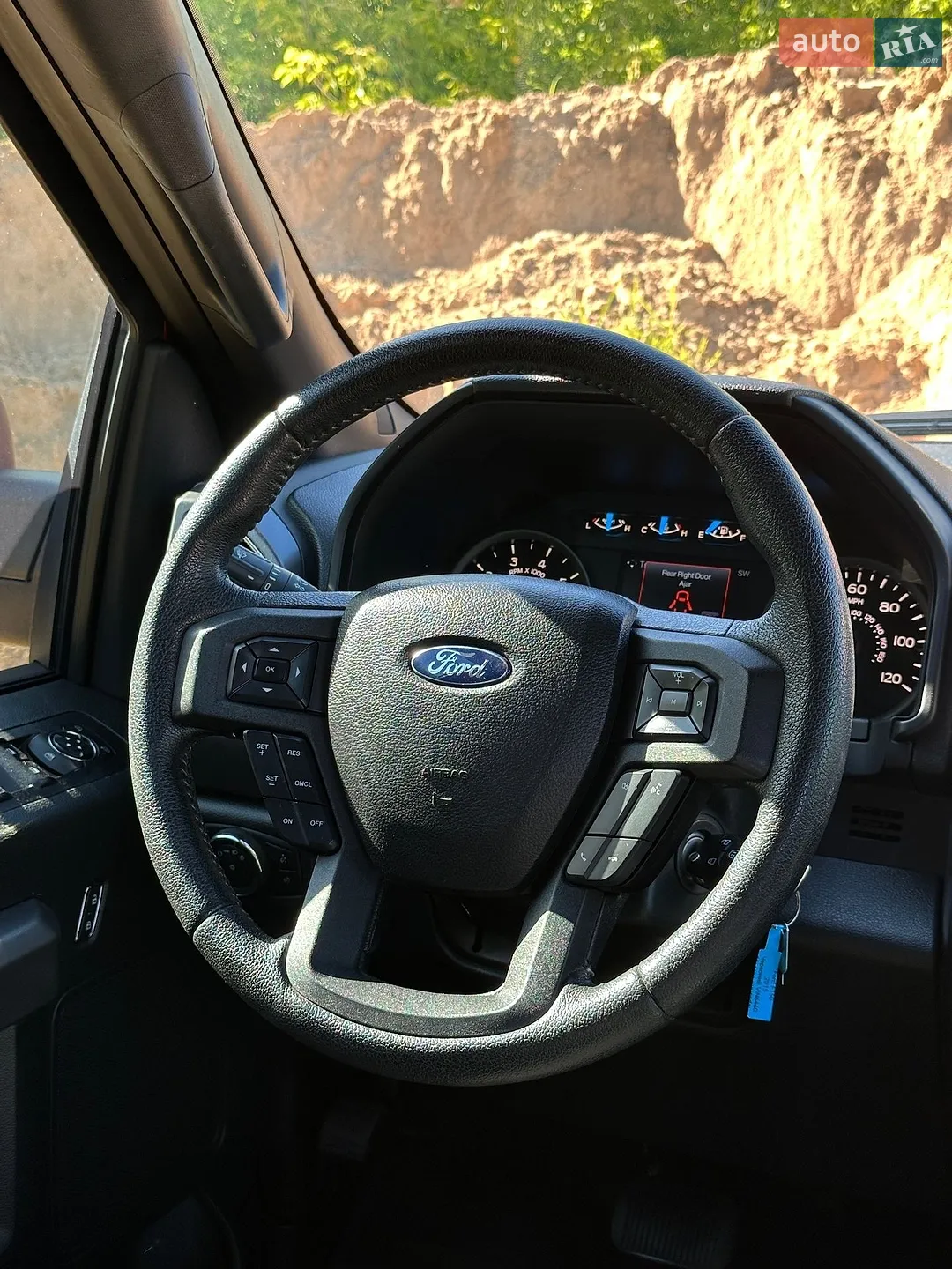 2015 Ford F-150 - мініатюра 18
