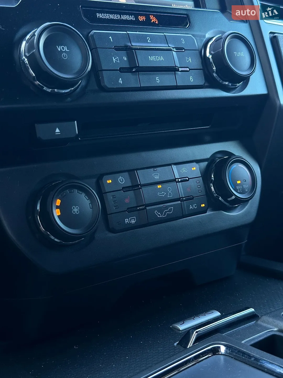 2015 Ford F-150 - мініатюра 23