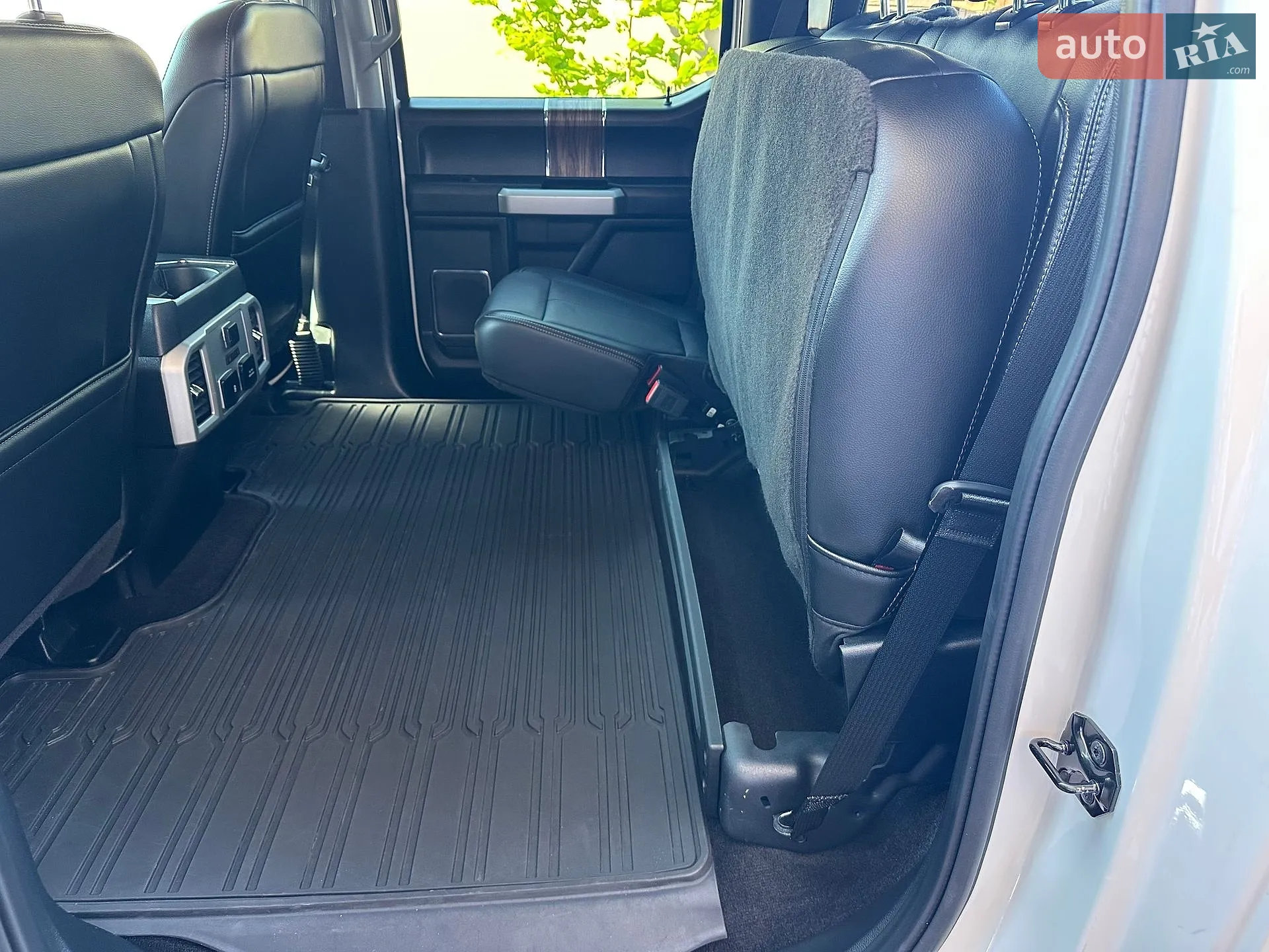 2020 Ford F-150 - мініатюра 23
