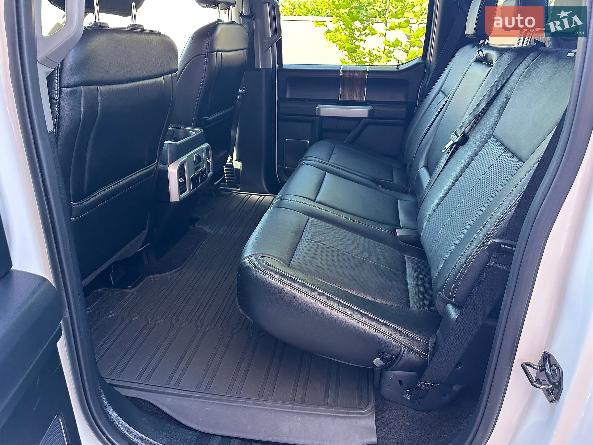 2020 Ford F-150 - мініатюра 24